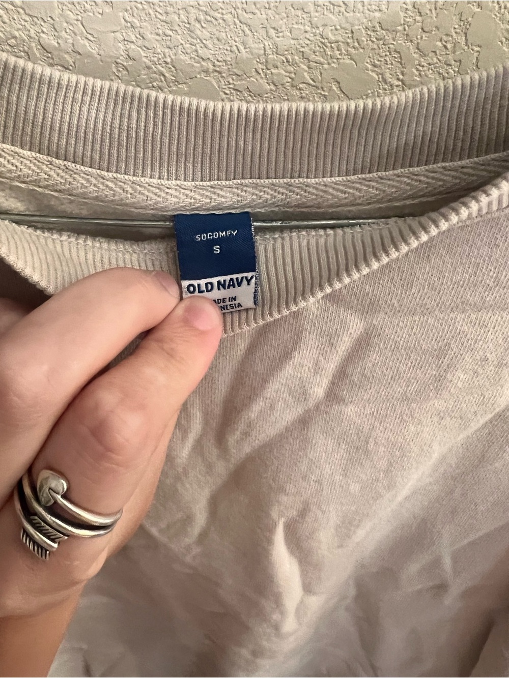 Old Navy Light Beige Crewneck Sweatshirt - Picture 2 of 2